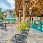 Nilu Cancun Downtown By Selina