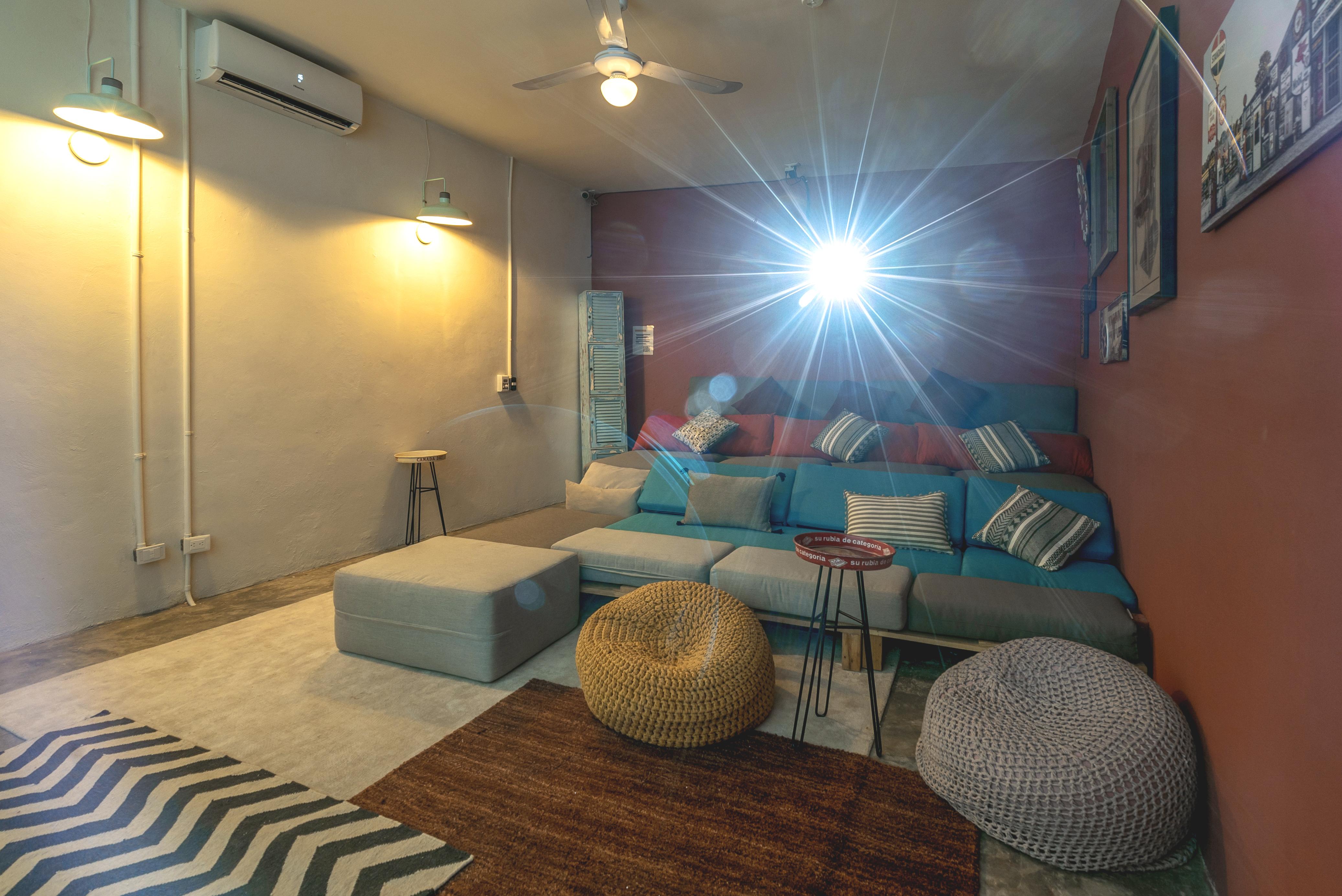 Nilu Downtown By Selina Hotel